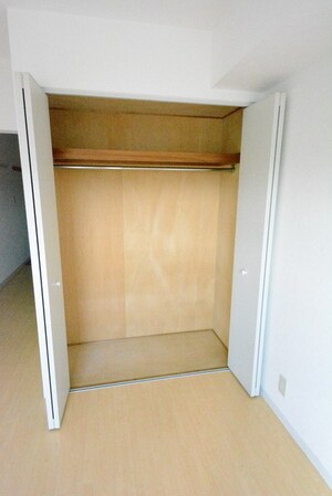 昭島コートエレガンスDの物件内観写真